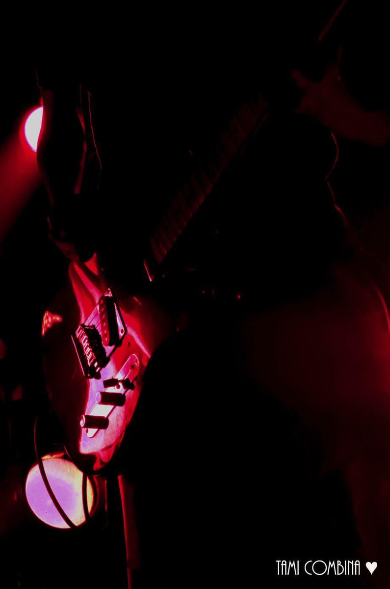 Se nos va el año y lo despedimos en @990arte.club este sábado 21 de Diciembre a las 21hs en el Vibra Rock Fest! Te lo vas a perder?
.
.
⚫Anticipadas: $200
⚫Puerta: $250
Ph:@tamicombina
#pergamino #envivo #990arteclub #vibrarockfest #ultimafecha #rock