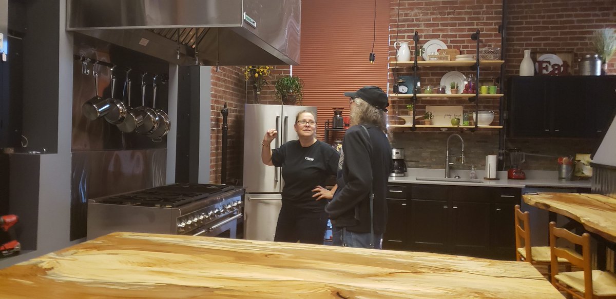 WFS_CM's tweet photo. You know video is so important for your business, it'll be more important in 2020 so get started with Willamette Falls Studios. 
#VideoStorytelling #Local #Media
https://t.co/1LE8SXsA0o https://t.co/11Rb6V1sJ7