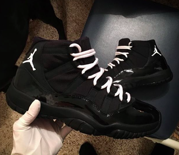 SneakerPics23's tweet photo. RT if you'd Rock https://t.co/GGfbAPrkft