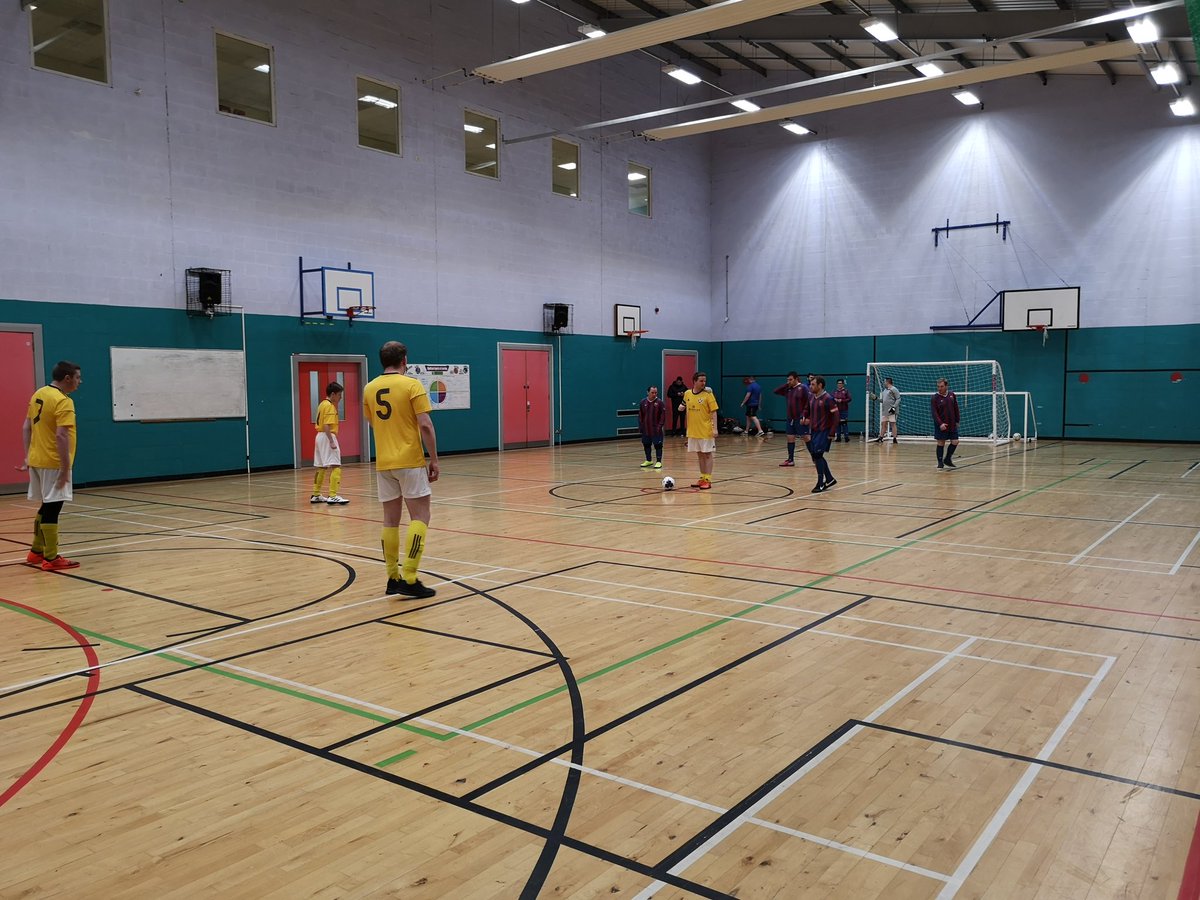 #UefaGrassroots
Balls gifted to @Futsalglasgowld via <a href="/ScottishFA/">Scottish FA</a> as part of the <a href="/UEFA/">UEFA</a> Grassroots week 2019.  Delighted to support the great work being undertaken by the group facilitating weekly league games for people across Scotland.
#DisabilityFutsal 
<a href="/ScottishFA_dis/">Scottish Para-Football</a>