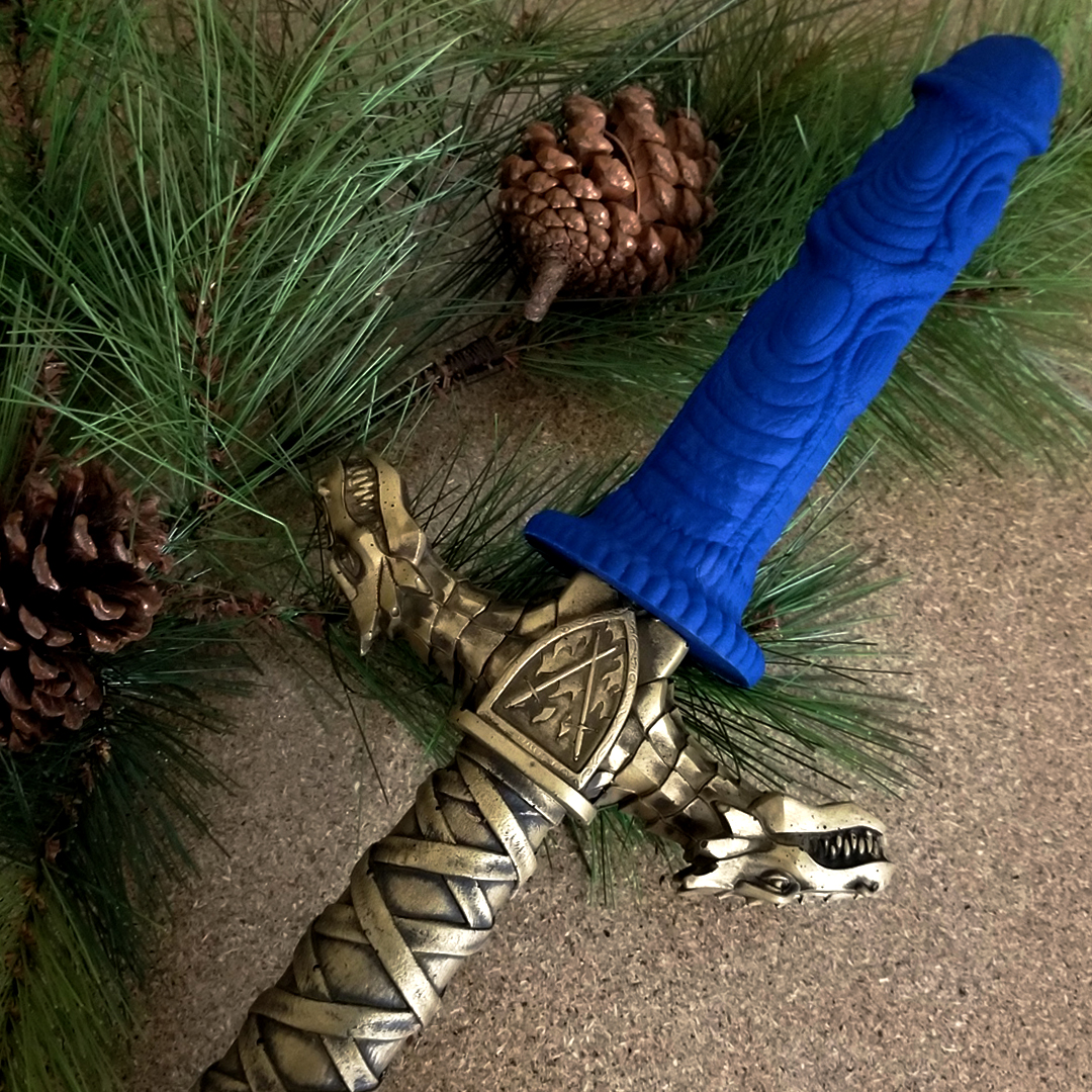 ExploreRealm's tweet photo. Are you getting festive for the season?
The Realm looks good dressed up in almost anything.
That's why cosplayers love it so much!
#ExploretheRealm #FantasyLockOn #FantasyCosplay #WieldtheDrago #ConquerDraken https://t.co/yVet9verVQ
