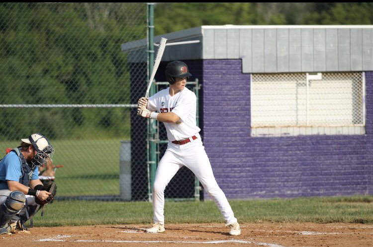 PatrickPage4's tweet photo. I’m proud to announce that I will be continuing my academic and athletic careers at Allegheny College! Thank you to all my family, friends, and coaches who have helped me along the way. I’m so thankful for this opportunity!! #GoGators 🐊 https://t.co/cGR1H1EaDS