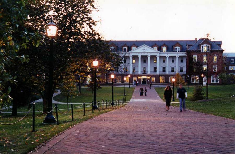 PatrickPage4's tweet photo. I’m proud to announce that I will be continuing my academic and athletic careers at Allegheny College! Thank you to all my family, friends, and coaches who have helped me along the way. I’m so thankful for this opportunity!! #GoGators 🐊 https://t.co/cGR1H1EaDS