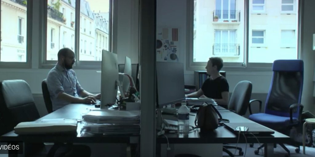 gijnFr's tweet photo. Si vous n'avez toujours pas compris ce qu'est le data journalisme, vous pouvez regarder ce reportage d' @INA_RevueMedias  présentant de nombreux exemples d'enquêtes faites avec des données. Avec du @we_do_data du @davduf &amp; du @Data_Gueule dedans ----> https://t.co/1jtGGUJfO8 #ddj https://t.co/L09eDckV1J