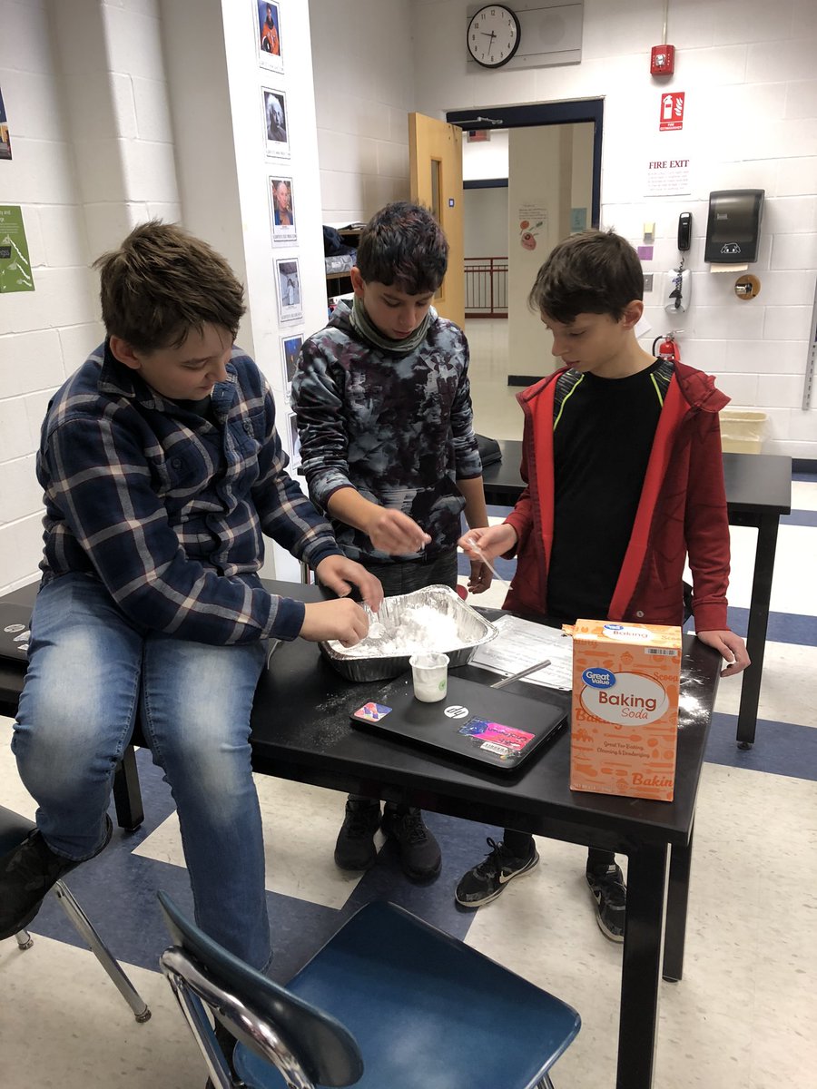 KSacchitella's tweet photo. Fake snow is possible if you follow the procedures.  Which fake snow has the most properties of real snow? The 7th graders know.  #doyouwanttomakeasnowman #pawesome https://t.co/lNCm1p6wYh