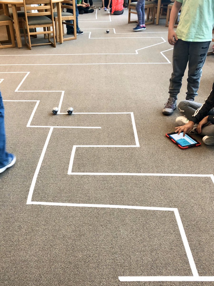 foxlibris's tweet photo. it takes us two weeks to get our full #HourofCode in during library, but we wrapped it up by programming our @Sphero bolts to navigate a giant maze. everyone was 100% engaged the week before break! #robotsFTW #libraries #huskypride https://t.co/642uxzzk1v