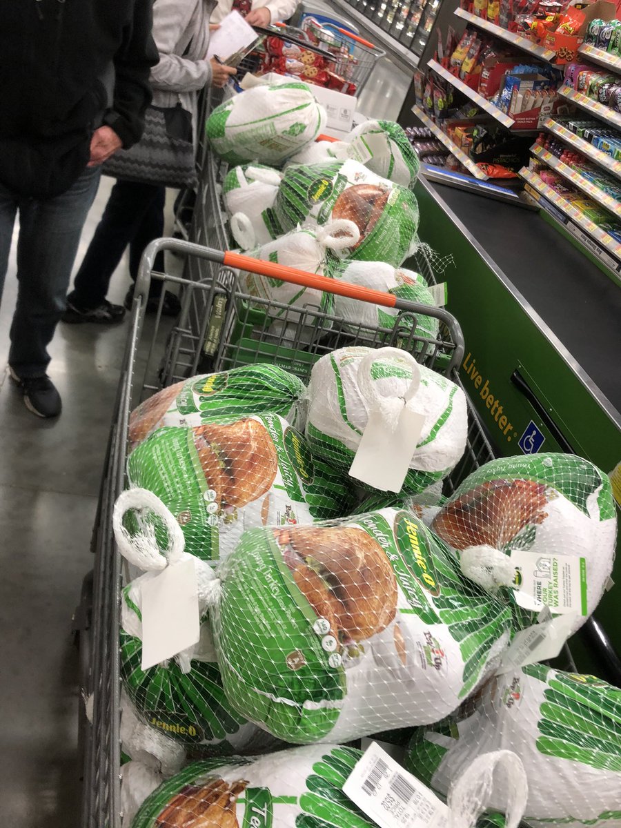 LaMiradaLewis's tweet image. Rotary Club Shopping Spree for the local Good Sam Food Bank!