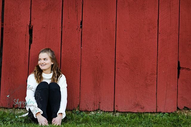 skyryderphotos's tweet photo. Maddieโ
Blacksburg High School Senior Photography #skyryder #skyryderseniorโ
.โ
.โ
.โ
.โ
.โ
#senior #hssenior #highschoolsenior #classof2019 #blacksburghighschoolphotographer #blacksburghighschoolsenior #bhs #senior2018 #senioryear #seniorpics #sโฆ https://t.co/DhN4geysyn https://t.co/NCh321TMWt