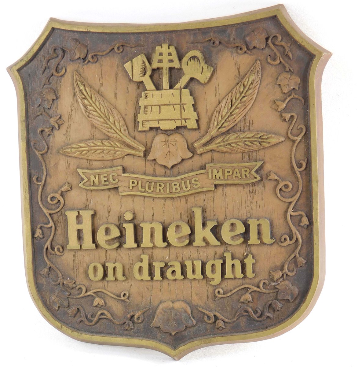 IllianaMega's tweet photo. We have a lot of #breweriana coming in to the Illi-Ana Mega #Auction including this #Heineken sign. https://t.co/0qNbDuV5L2 for more info  @DenotterAuction #auctions #collectibles #indiana #indianapolis #newyearsauctions #resellers #vintage #beersigns https://t.co/Pc42XgDX4q