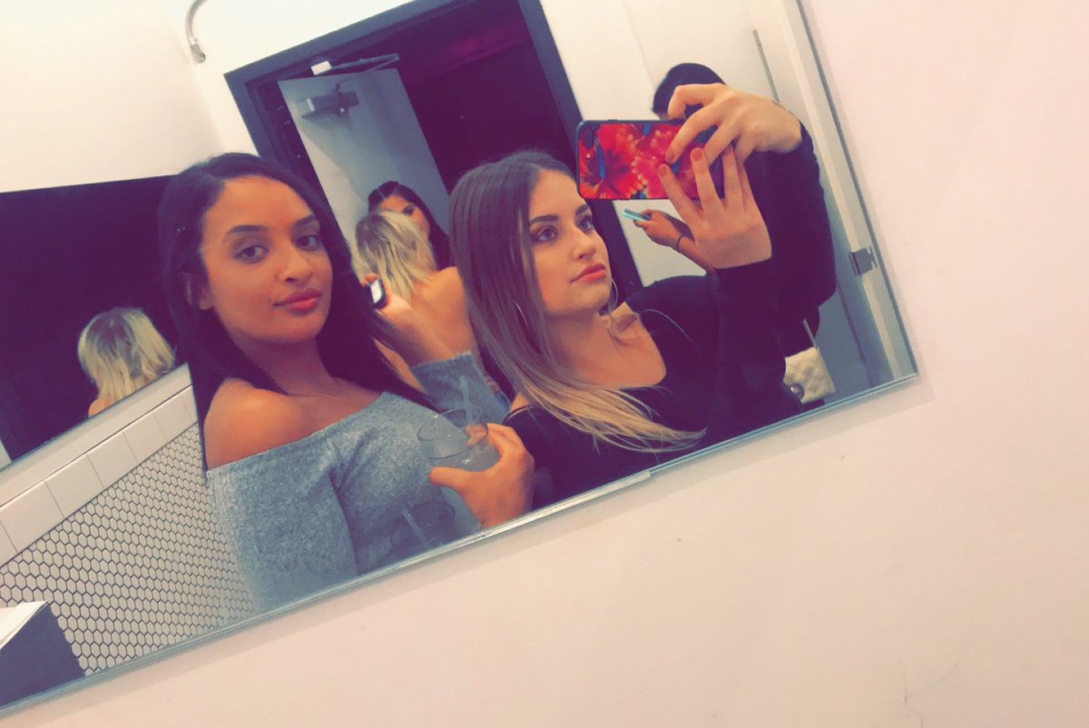 zzzinski's tweet image. I’m a Virgo and she’s a Gemini @ataliaaw