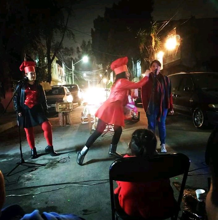 4bteatro's tweet photo. Así la función de ayer en Iztacalco. Agradecemos a todos los que nos acompañaron.

Los esperamos HOY a las 7:00pm en el quiosco ubicado en Sur 16 271, Agrícola Oriental en la Alcaldía de Iztacalco. 

Cerca del Metrobús Rojo Gómez.

Ubicación: https://t.co/uZY3QMGaqa https://t.co/AA4LCPah3S