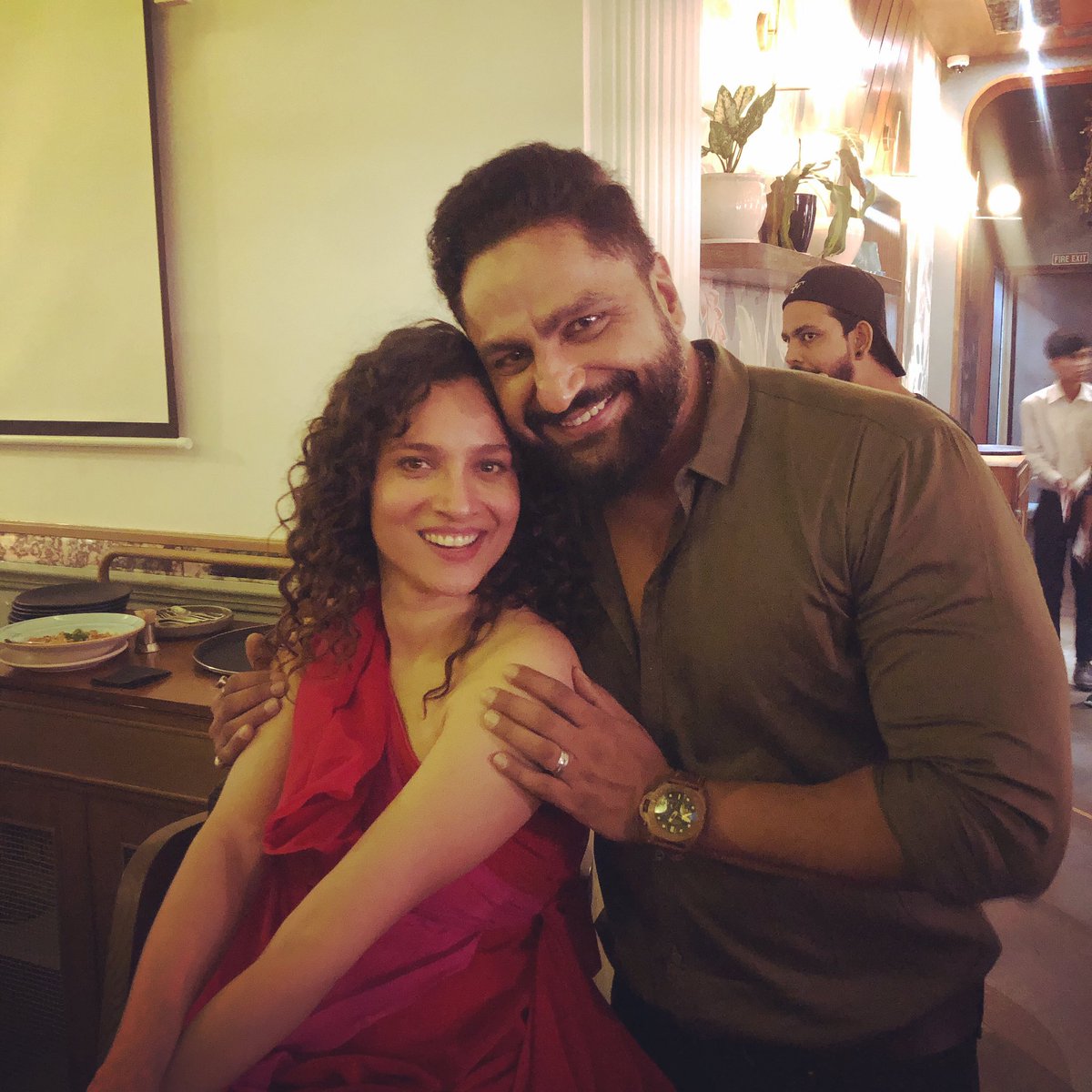 imParagTyagi's tweet photo. Happy birthday @anky1912 my little sister Archana... May god bless u with everything u desire and deserve🤗🤗😘😘 lots of love Ur Vinod Dada.. 🤗🤗🤗😘😘😘         #sisterlove #pavitrarishta #oldmemories #missthosedays #loveyoualways #godblessyou https://t.co/lbOEv0r9El