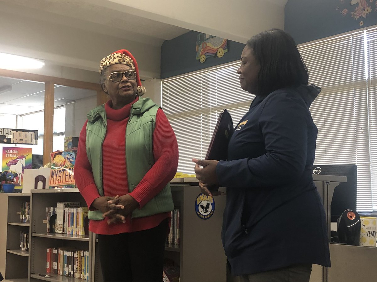 MBristow_Smith's tweet photo. Congratulations to Alfred Jean Hammond, principal of @UpchurchElemen1 in @hokeschools, who was named today our 2020 @WellsFargo NC Sandhills Region Principal of the Year! Thank you for your service to #NCEd! Go Eagles!  @Principal0915 @ncpublicschools @edstateboard_nc #nctoypoy https://t.co/wCOX9pHwRk