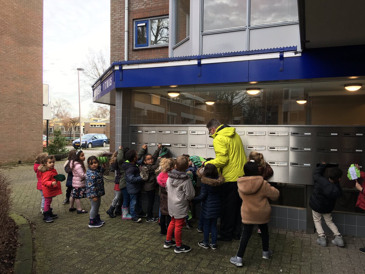 Namens het team van De Ark wensen wij iedereen een fijne kerst en een goed 2020! Net als alle buren rondom onze locaties: zij hebben kerstpost ontvangen. 🎄