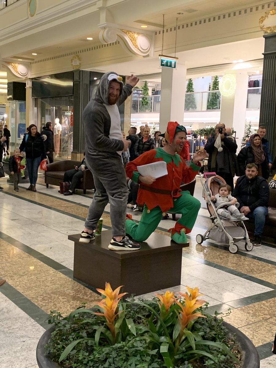 ElmWoodHead's tweet photo. Two nights at @intuTrafford (just over 4 hours in total) and our Amazing choir raised £735 for @Sidley_OUAS We could not be any more proud of this incredible group of children! You are all superstars! #TeamBroadfield @BCPS_MrsG @BCPS_PE https://t.co/YWeGzcxDla