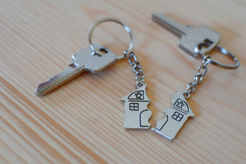 Need_Law_Help's tweet photo. How Do We Decide What to Do With Our Marital Home in an Illinois Divorce? https://t.co/wqedFdM5Gy https://t.co/Lkb7tuNaYe