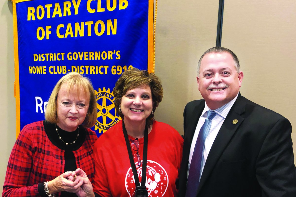 RotaryCanton's tweet photo. The Rotary Club of Canton celebrated the holiday season with a concert by the Hasty Singers of Hasty Elementary School Fine Arts Academy - its Partner in Education. More: https://t.co/ucukKnv4ha #RotaryTogether https://t.co/qXFwOOhxfz