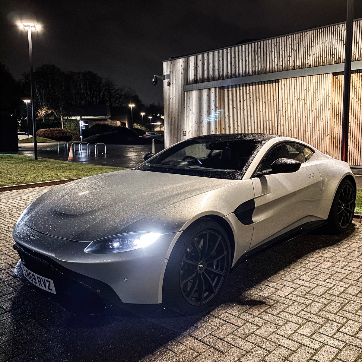 WallacePJW's tweet photo. I just spent 10 minutes staring at this car...and it’s seriously beautiful the more you look🥰 https://t.co/FJ8qNtf63N