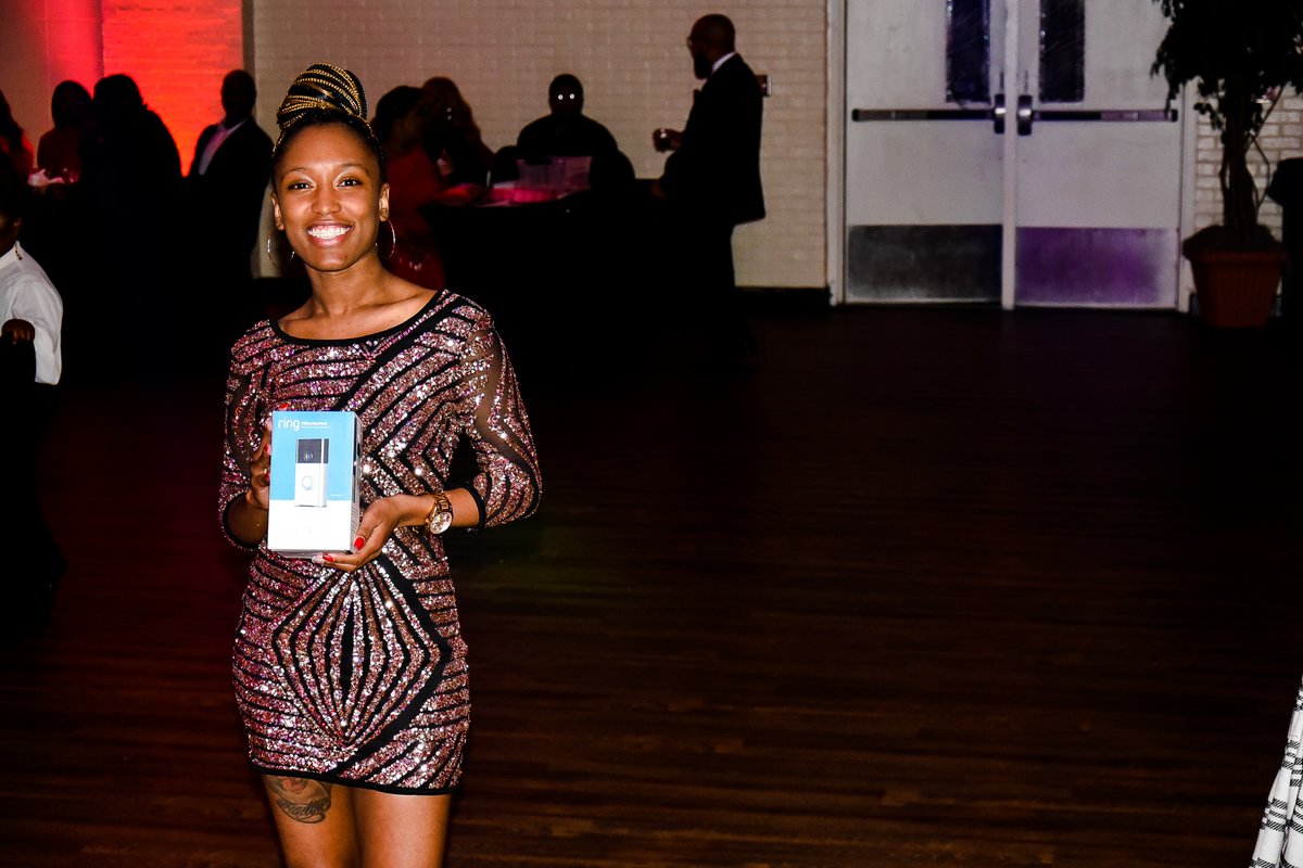 qcjoyriders's tweet photo. 2019 DMDR Holiday Party! #LifeAtATT @mrscorporate @AbrielleDMDR @elder_jarvis @CHardaway8 https://t.co/mXjui9lzwA