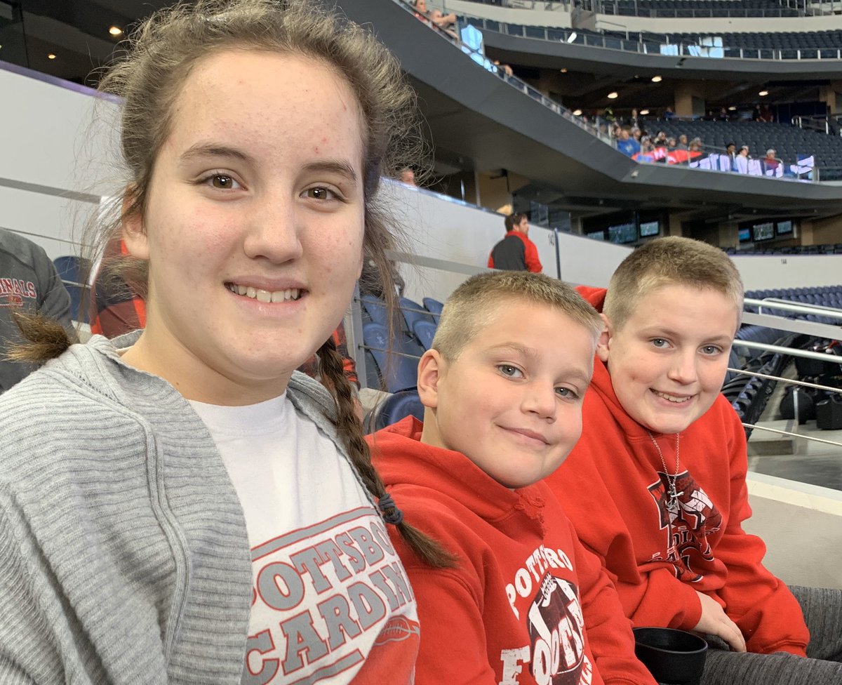 FutureNFLMom's tweet photo. #UILSTATE #STATECHAMPIONSHIP #GOCARDS https://t.co/7LDMoK4m0S