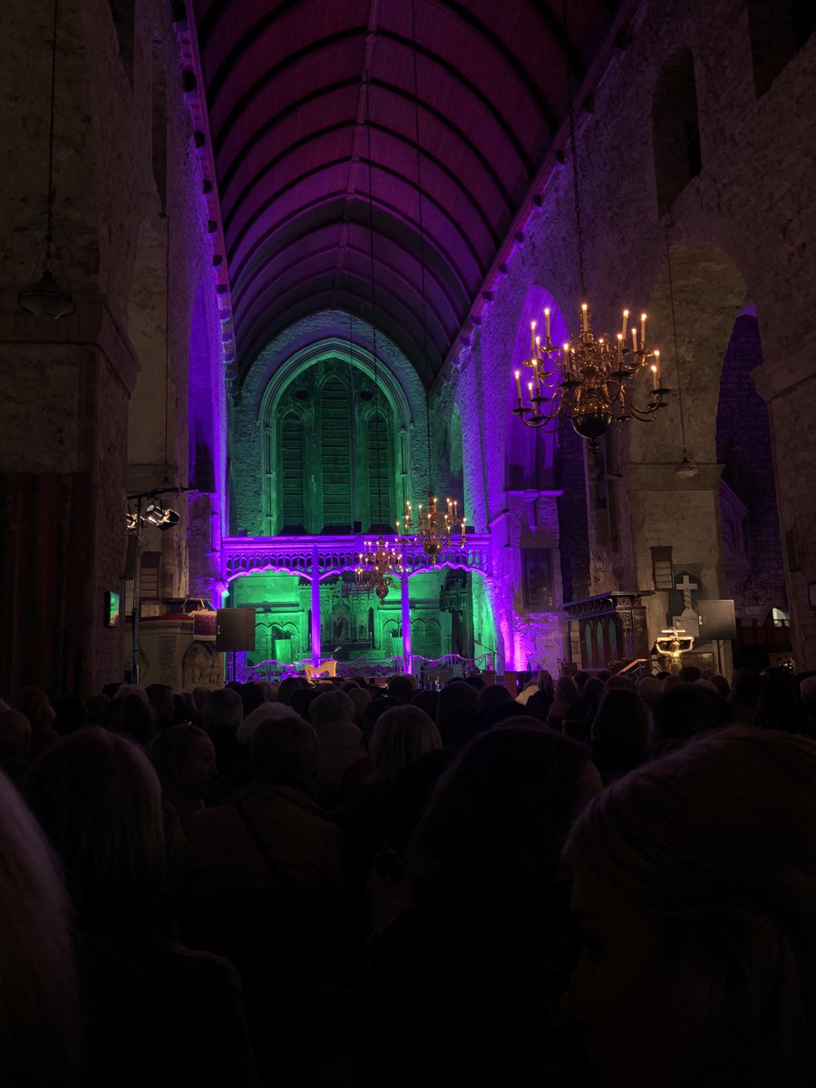 lynseY minihan tweet media