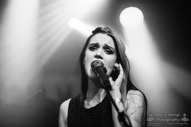 foreverstilldk's tweet photo. Thank you Retorbido, you were a blast! 🇮🇹🖤
This concludes the Female Metal Voices Tour🖤🖤🖤
.
📷: Marco Manzi for @musicalypse - live in Helsinki
#FMVT #femalemetalvoicestour https://t.co/Fb4ByLvXoh