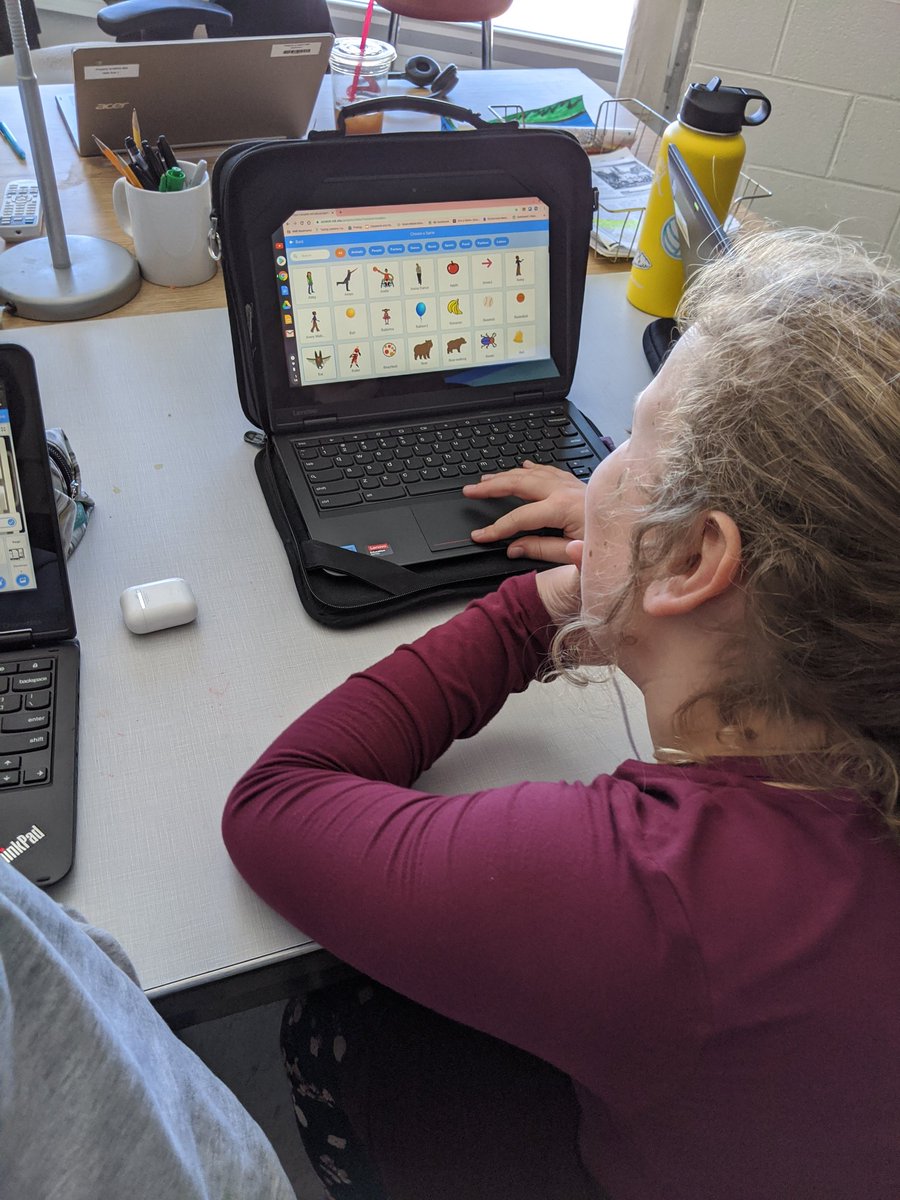DumontTech's tweet image. @scratch #ImagineAWorld #CodeAHero @CSforAll #CodeALaMode #HourofCode2019 @nmspride #WeAreNoble #STEAM