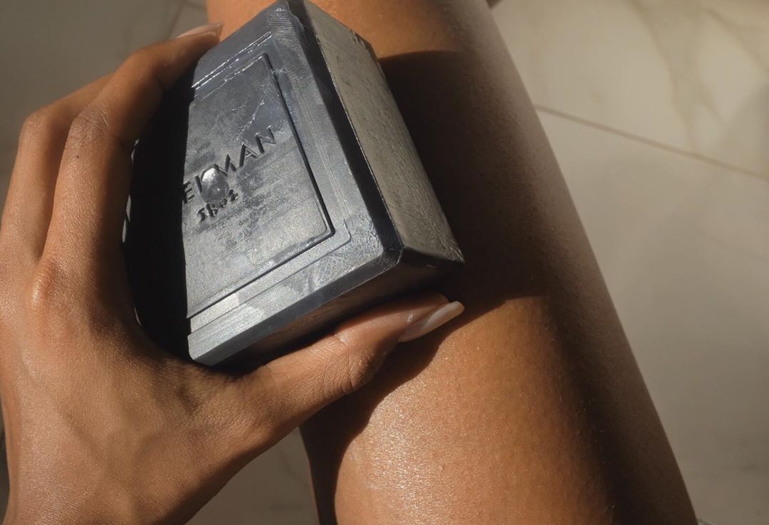 preendotme's tweet photo. Be part of the Beekman 1802 community and experience a fresh, organic way to amazing skin! Beekman 1802 soaps handmade by over 300 regional artisans on remote farms! π
π· mandymadd created this post as part of the #PreenMeVIP program in collaboration with Beekman 1802 #ad https://t.co/LpsEnRrbxj
