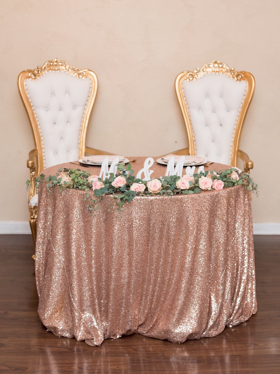 TreBella_AZ's tweet photo. Hello sweetheart table 👑
Photographer: @jessieleephotos 
Chairs: @azretrorentals 
.
.
.
.
.
#trebellaaz #sweethearttable #royalchairs #sweetheartchairs #blush #weddingdetails #reception #mrandmrs https://t.co/FM9JnLppFW