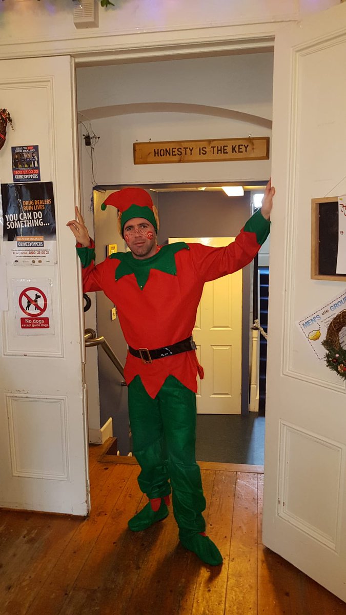 StephenGoldin20's tweet photo. Merry Christmas ye filthy animals https://t.co/hPtjNfrrey