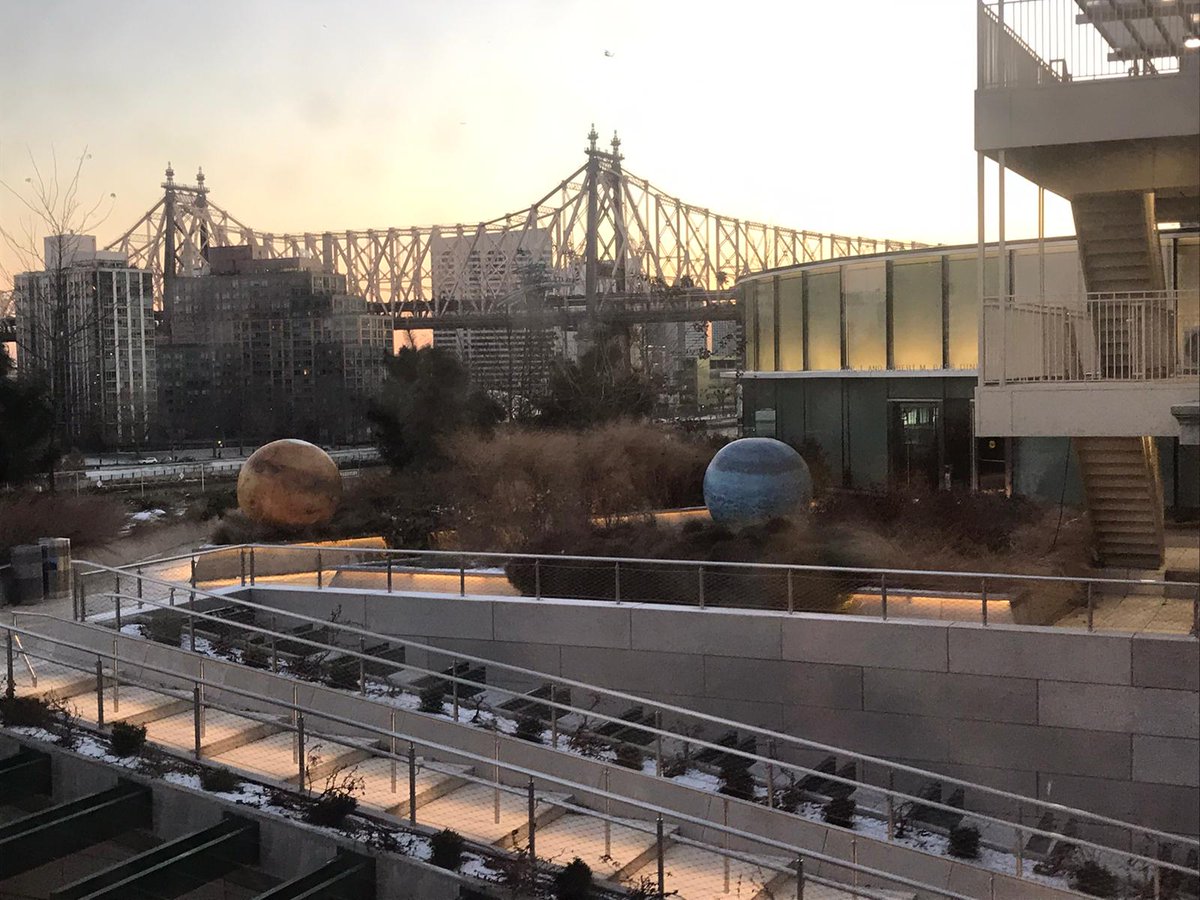 Rockefeller Holiday Party - ready for the "Interactive Tour of the Night Sky" at the River Campus Promenade? Grab the jacket!! Just -11 Celsius degrees to enjoy the view!