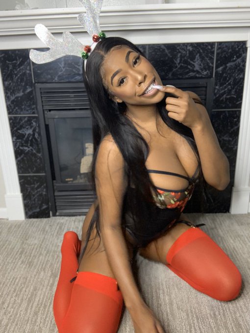 2015 senior pics to now 👀 https://t.co/0mnUwC7aIa