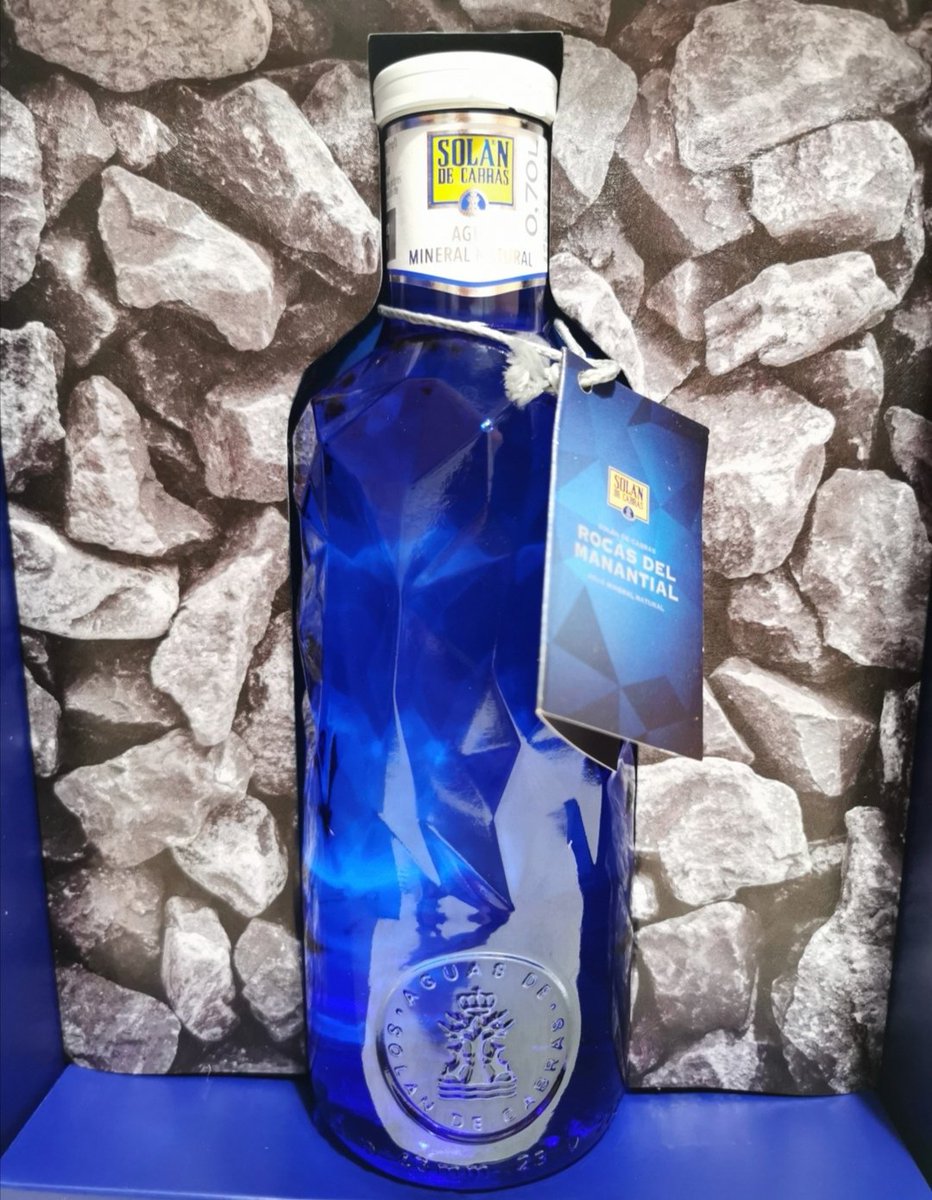 Cada gota de @Solan_de_Cabras viaja durante 3.600 años entre las rocas de  la #serraniadecuenca hasta brotar de forma natural en su único manantial  #símbolo #naturaleza #cuenca #Distribuidor #bares #tiendas