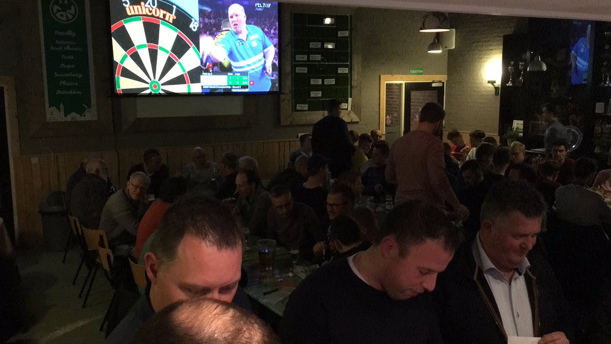 Peter_loil's tweet photo. Kerstbingo in het hart van#loil
Gesjellug👍 https://t.co/GpuvmMJl0z