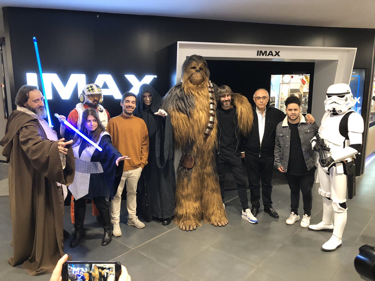 lucducatibcn's tweet photo. #gracias #thanks @cinesa #invitacion  #sala #imax #barcelona #estreno #starwars #elascensodeskywalker os la recomiendo la mejor de todas  con mucha acción y desvelando la identidad de rei @sherman_tanki01 📸 by @lucducatibcn @diagonalmar #cinesaimax #cinesaexperienciaspremium https://t.co/INxsJoxuJ4