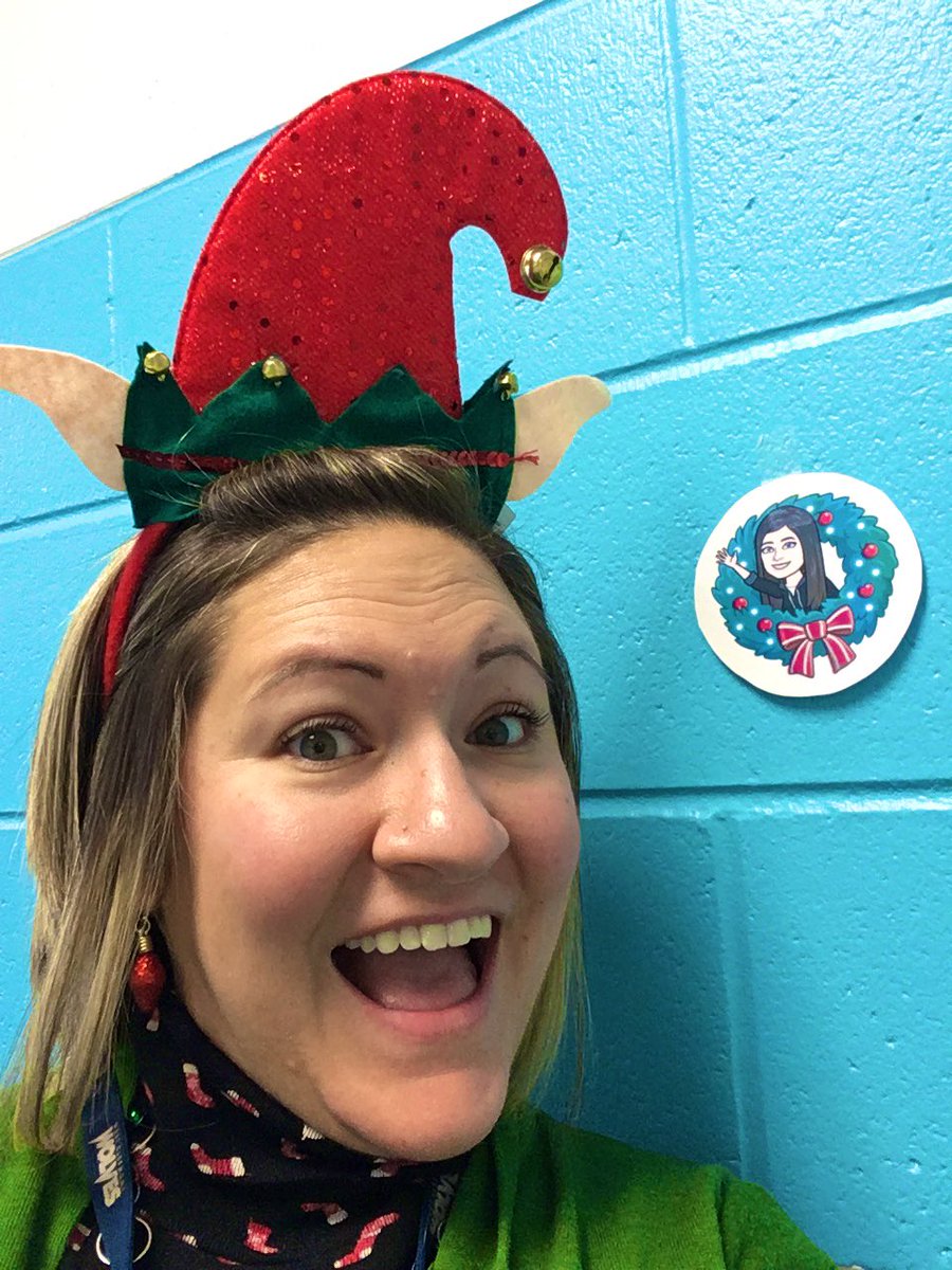 MrsNicoKdg's tweet photo. Finding this @WTBobcats #wreathsofjoy definitely gave me a midday pick me up! Thanks Mrs. Hall! #makingspiritsbright #WhatFunItIs #holidayheadgearday https://t.co/GP9nNVfjN6