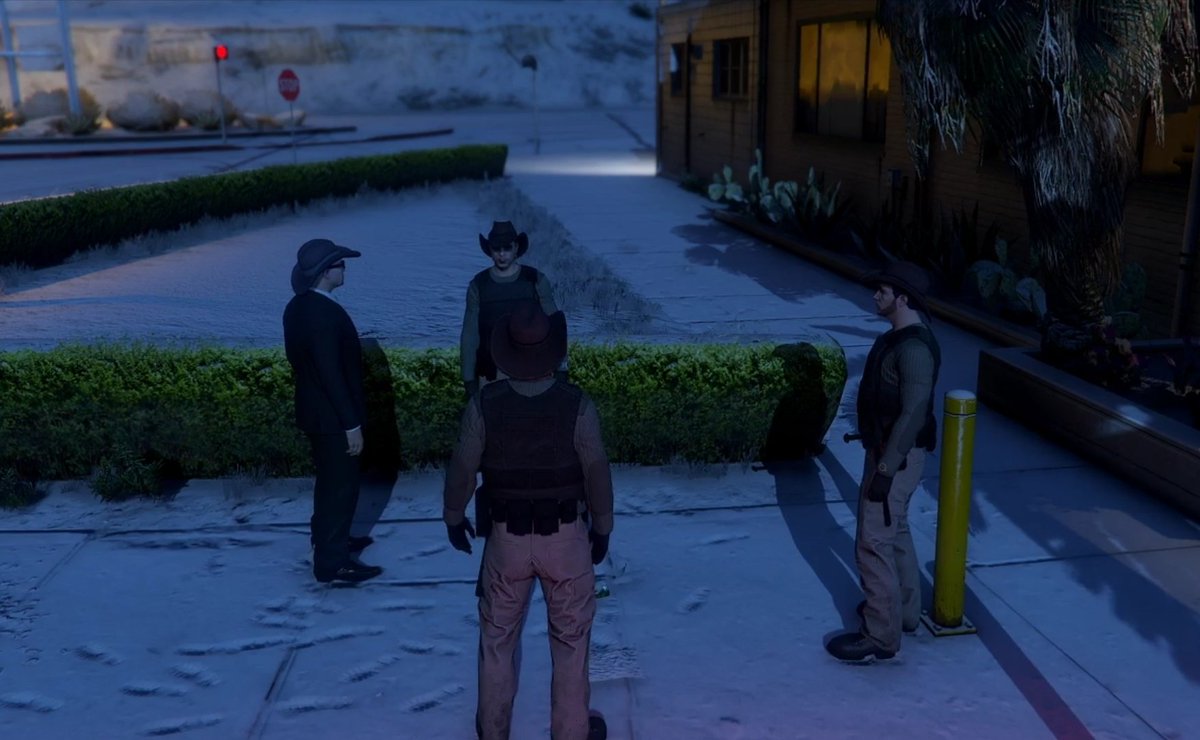 lspdlssdnamless's tweet photo. Tomhilton wieder im Dienst was ist heute in lossantos los?  #Twichtlive #Tomhilton @69rollenspiel #SD14Tomhilton #SD14 #Twicht #Flora2105 #SD23Richter #Namless #GTANamless #GTA #GTAV #Lossantos #RP https://t.co/BjA9e2TrTX