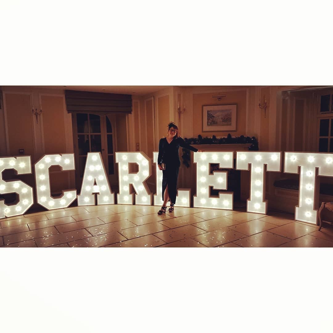 VS_comedian's tweet photo. Last night was party time at my work Christmas do, I dressed up and my mum made me a Peacock head dress to celebrate my year of Peacocking! Happy Christmas 
#peacocking #proudpeacock #FemaleComedian #comedy #keeponpeacocking #strutyourstuff #craftymother #handmade #peacock #1920s https://t.co/kSm4FDWFNP