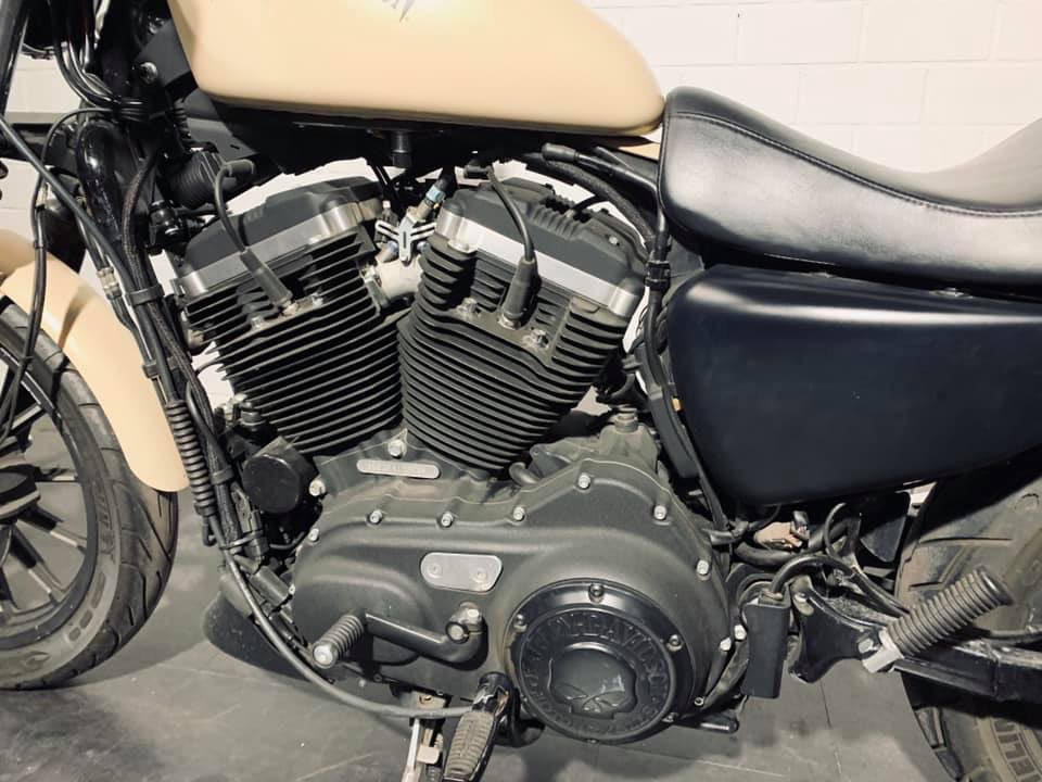 EN VENTA! Harley Davidson Sportster Iron. Reestreno, completamente de serie, se entrega limitada para A2 sin coste adicional.
Año 2015, 9.800 kms, 9.000€. Para más info en la página de mil anuncios, en nuestra pagina web o en el Tlf 91 110 45 48 #EnVenta #HarleyDavidson #Motos