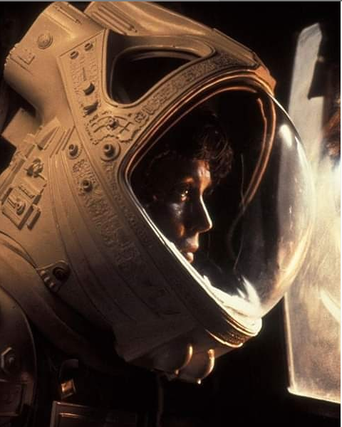 HumanWormBaby86's tweet photo. Good morning it's day 354 in celebrating the 40th anniversary of ALIEN 🙂❤️ #Alien #Nostromo #MyAlien40th @AlienAnthology https://t.co/32rj9AcdGZ