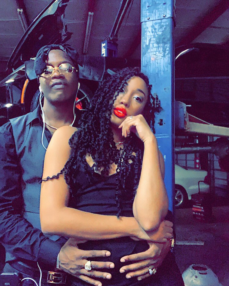 Chezuan's tweet photo. #Chemisty✍🏽💙
“&& When I Was Down She....”
@warupseries Episode 4
Out Now 👑
#WarUpSeries 🎬 https://t.co/ybxixvKDgn