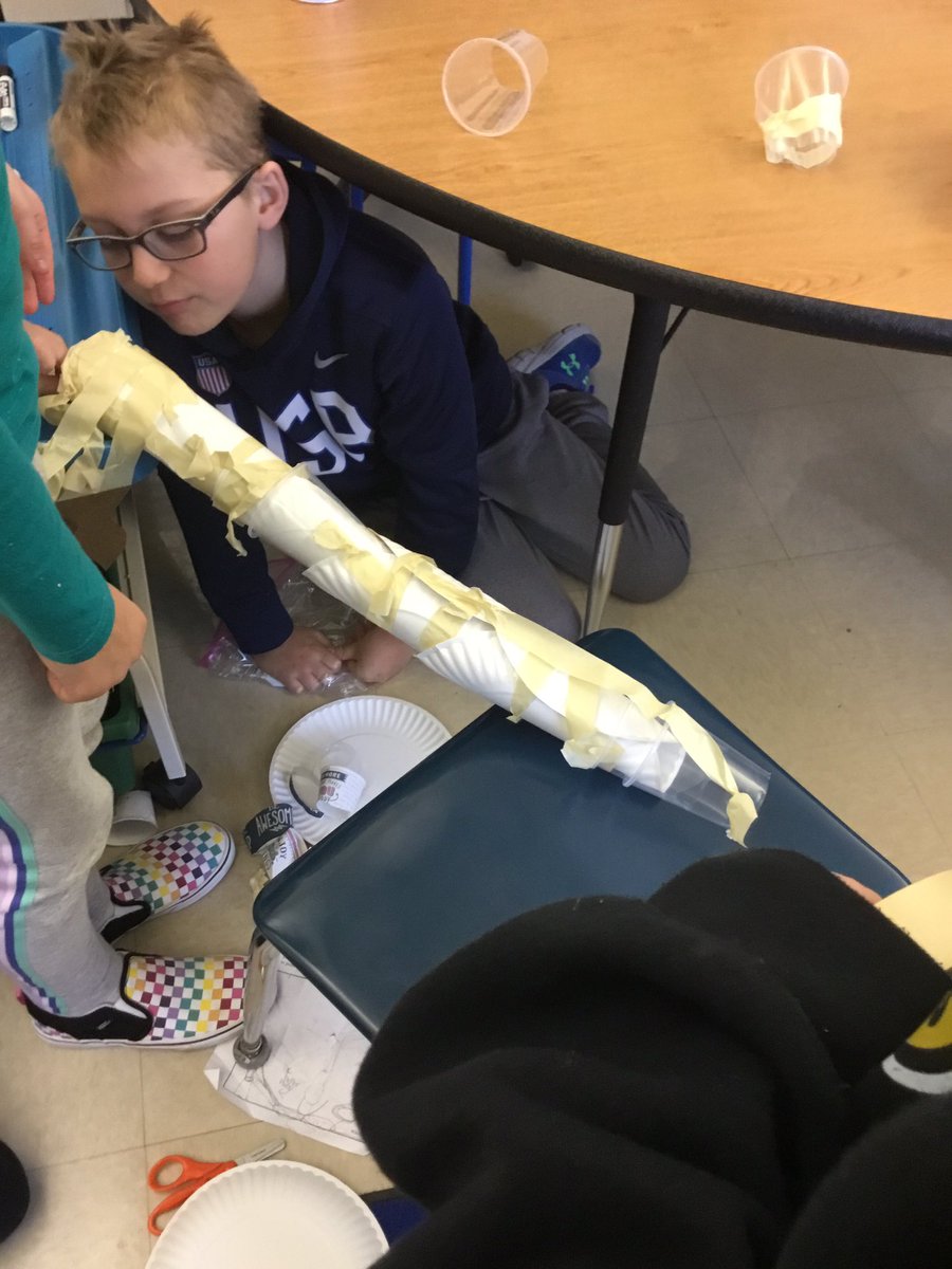 PrimaryPassions's tweet photo. It was a great stem challenge @madisond181 yesterday. These kiddos worked hard and found some success and recognized areas of improvement.  It was a great #d181 challenge. #GotSTEMD181 https://t.co/519OCImuq9