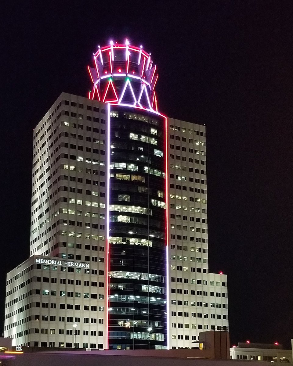 chefyonda's tweet photo. Our Offices lighted up for Christmas 27 stories tall https://t.co/D59rBVGnRf