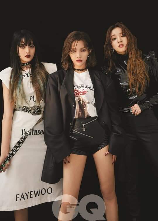 gidlesaranghae_'s tweet photo. Badass Perfection ✨❤️💜

#G_I_DLE #stangidle #GIDLE #GIDLEFOREVER #GIDLELION #GIDLELATATA #SOYEON #MIYEON #YUQI #SHUHUA #SOOJIN #MINNIE #LOVEANDSUPPORT #STANKPOP #KPOPFAN #KPOPGROUP #KPOP #kpopprediction https://t.co/r6PC0HA7iU