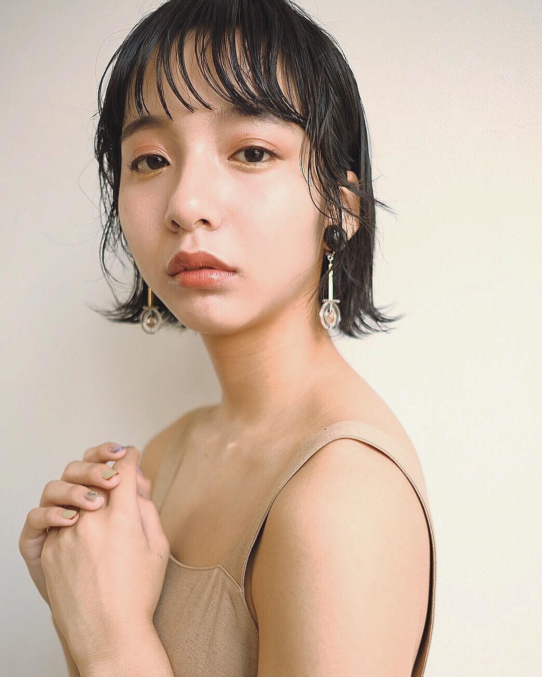 Mine 在 Twitter オン眉は 面長 丸顔 に似合わない おしゃれな芸能人も積極的に取り入れている オン眉 ヘア 今回は 面長さんと丸顔さんにピッタリな ヘアスタイルを長さ別にご紹介 T Co Xlphzdb7fa オン眉 面長 丸顔 ヘアスタイル