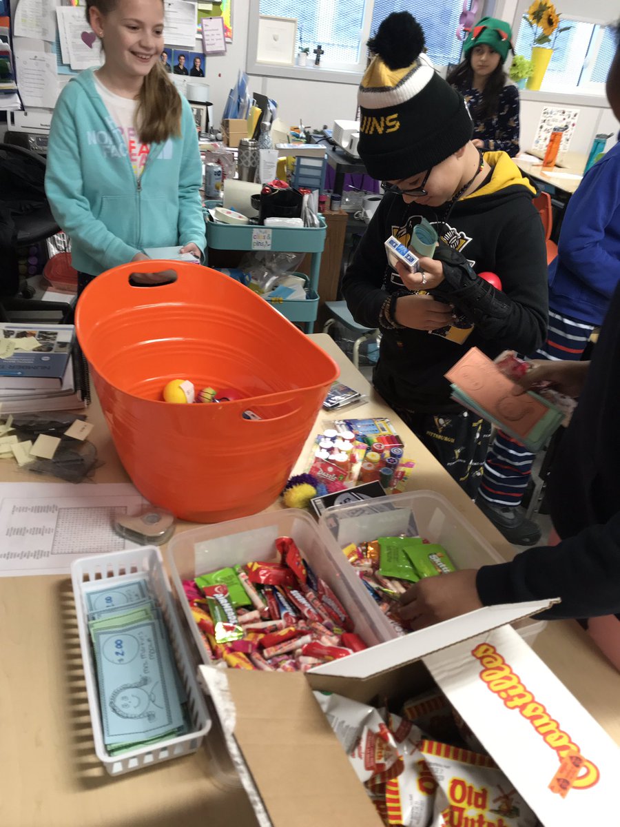 MrsMartinGr5's tweet photo. Finally getting a chance to spend some of Mrs.Martin’s Moola! #gottoearnit #learningtobudget #spendwisely @StMaryOakville https://t.co/xr70flHLO8