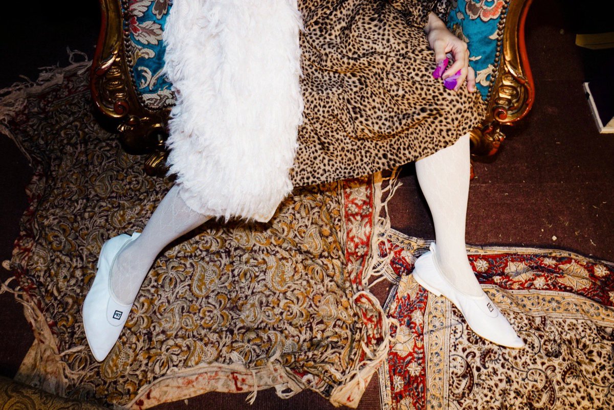 益若つばさtsubasamasuwaka 私服 古着のワンピース好き Onepice G2question Cardigan Eatme Tights Gucci Shoes Theatre Products Hair Pin Miumiu Ootd Fashion T Co Tnw16cm4ci