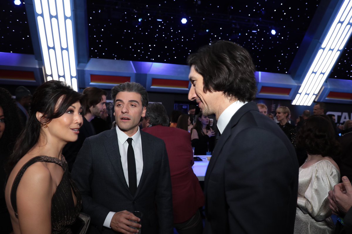 “Yes, Poe. I know who Kylo Ren is. He doesn’t seem THAT bad.”😄

Lovely meeting Adam Driver and Oscar Isaac. They were great in #TheRiseOfSkywalker! Go see it! <a href="/starwars/">Star Wars</a> 👏🏼👏🏼