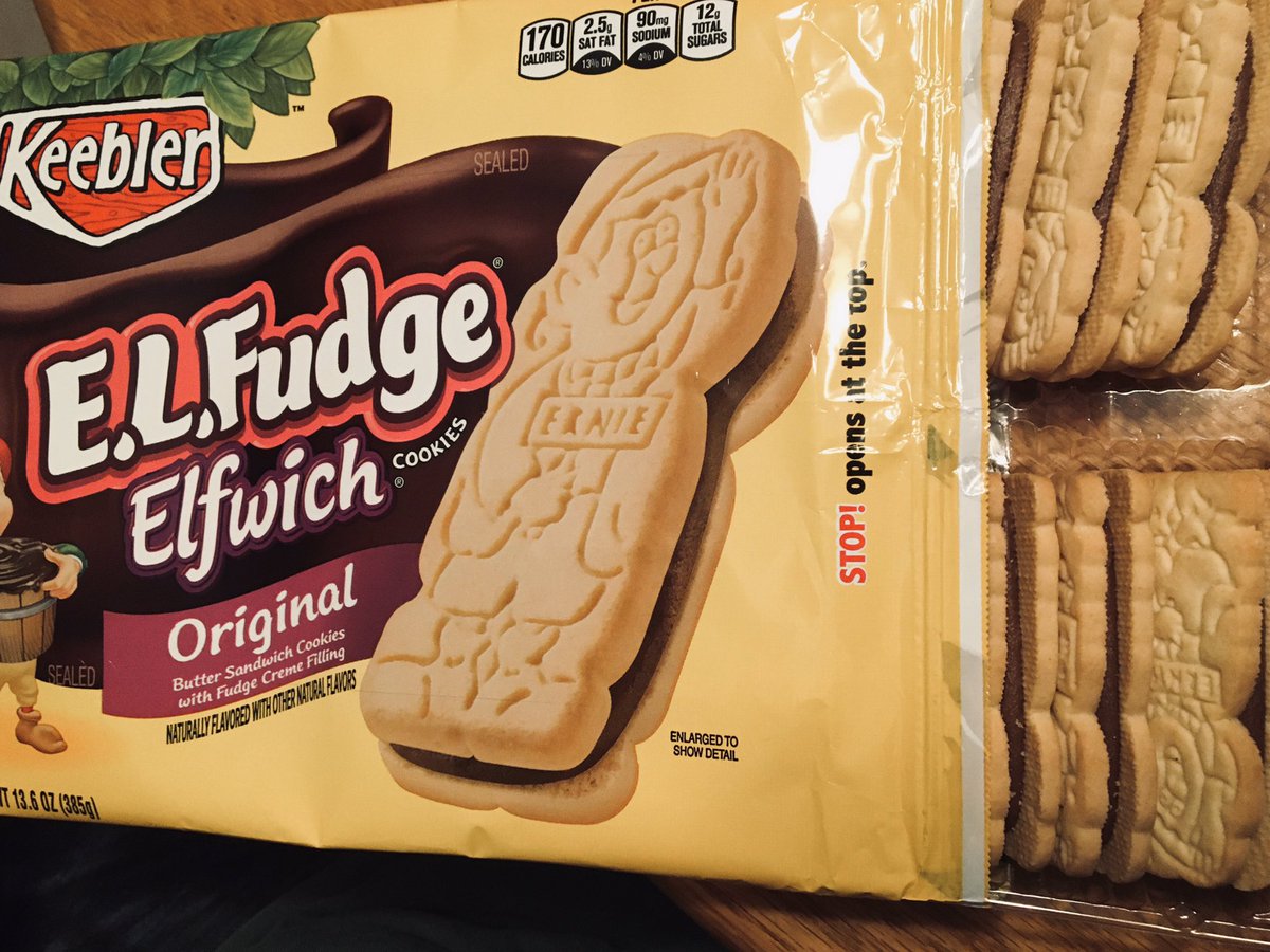 H_Whop's tweet photo. I was today years old when I realized that these were called “Elfwich” cookies. https://t.co/tUV3bWzs4j