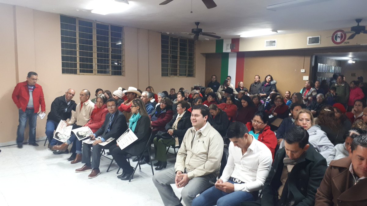 ClaudiaRvdra's tweet photo. Toma de protesta de los Consejeros Municipales .
#PriPiedrasNegras https://t.co/FJelKmwsaY